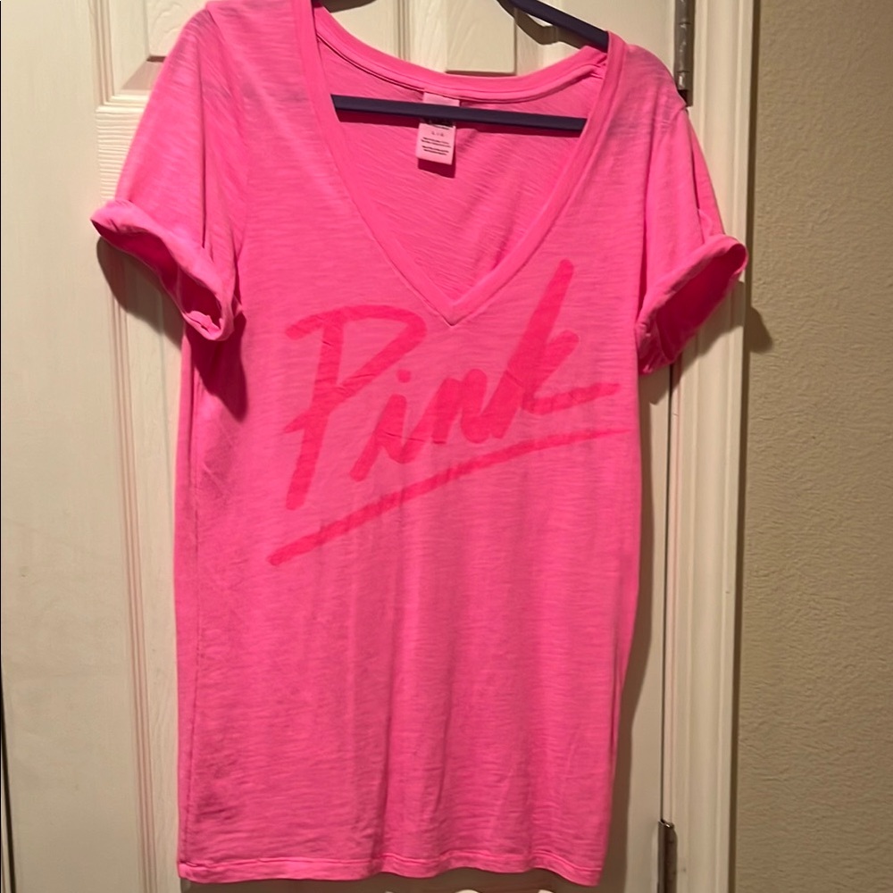 PINK Victoria's Secret Graphic Pink roll up Short Sleeve tee
